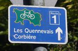 znak ścieżki rowerowej po wyspie Jersey, Channel Islands, Anglia, Wyspy Normandzkie, Kanał La Manche