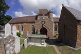 St. Brelade's Church i cmentarz, wyspa Jersey, Channel Islands, Anglia, Wyspy Normandzkie, Kanał La Manche