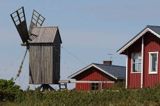 wioska i wiatrak, wyspa Jurmo, szkiery Turku, Finlandia Jurmo Island, Finland