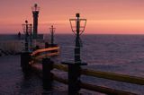 główki portu w Łebie o świcie