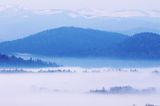 Świtowe mgły w okolicy Lutowisk, Bieszczady