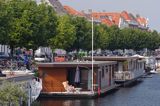 Middelburg, barki mieszkalne na kanale, Holandia