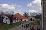 Nowy Wiśnicz, zamek, dziedziniec zamku i brama, Pogórze Wiśnickie