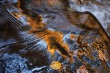 Jesień, potok i wodospad Hulski