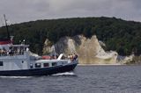 kredowe klify na wyspie Rugia, Park Narodowy Jasmund, Niemcy, statek wycieczkowy z Sassnitz