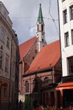 Ryga, zaułek na Starym Mieście, luterański kościół św. Jana, Łotwa