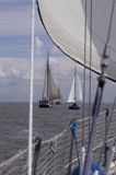 żegluga koło wyspy Schiermonnikoog, Wyspy Fryzyjskie, Waddenzee, Holandia, Morze Wattowe