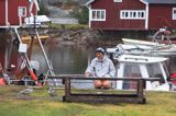 wioska rybacka Skeppsmaln, Szwecja, Zatoka Botnicka, Hoga Kusten, Wysokie Wybrzeże, karmienie młodych mew