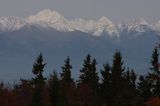 Tatry szczyty w chmurach, widok z Gorców