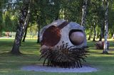 rzeźba 'Pirat' w parku miejskim w Ventspils, Windawa, Łotwa Ventspils, Latvia